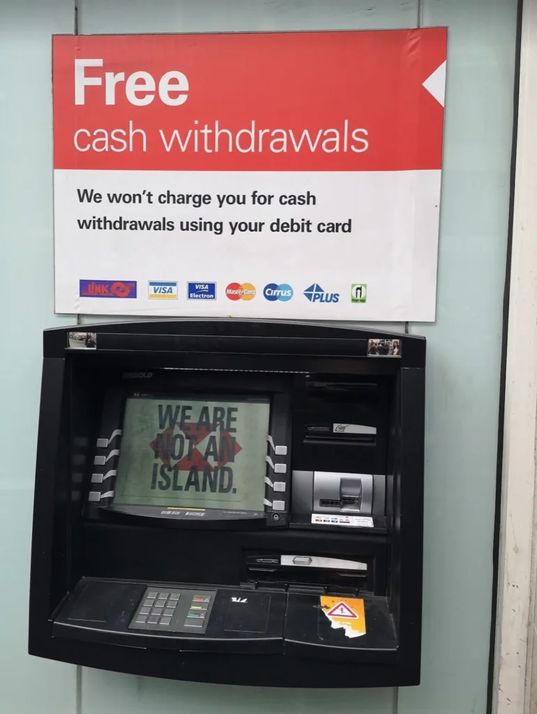 Máquinas ATM sem custos em Londres